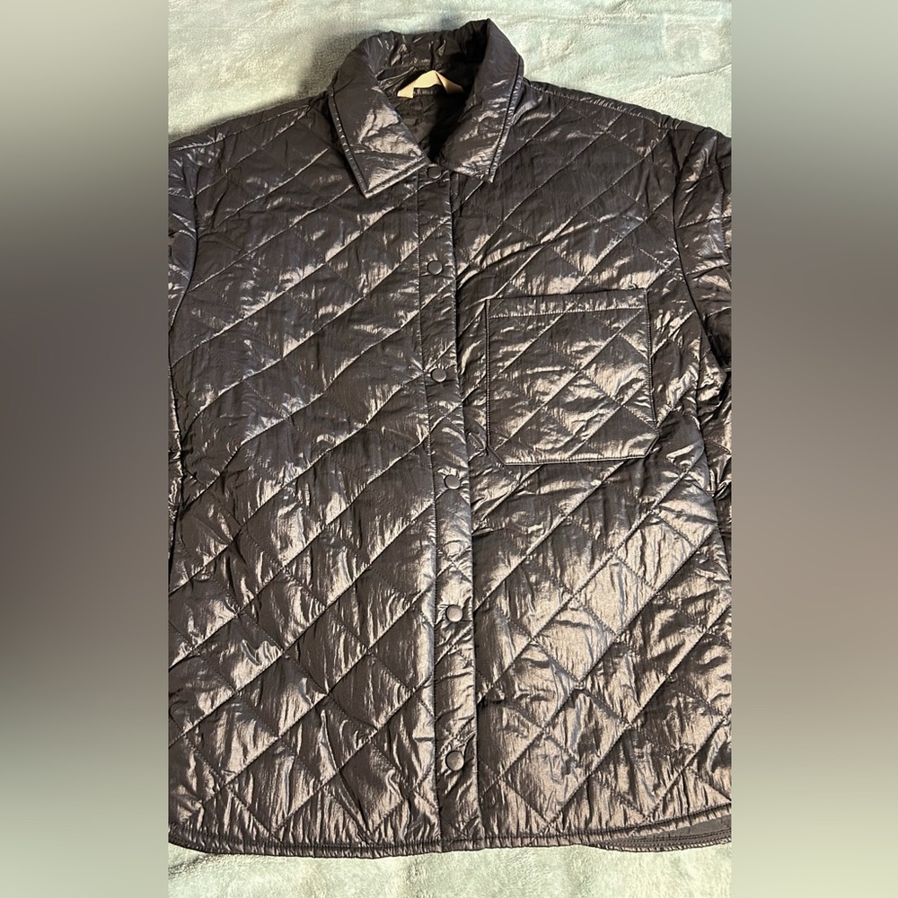 Banana Republic Black, Light Fill, Quilted Shirt jacket, Size M/L - Picture 5 of 7